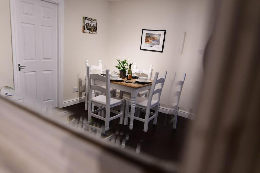 Loveyork Priory Apartment - Central With Parking エクステリア 写真